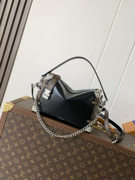 Picture of Louis Vuitton Handbags _SKUfw233561685fw